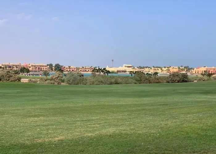 El Gouna Spacious Flat In Steigenberger Golf Apartment *